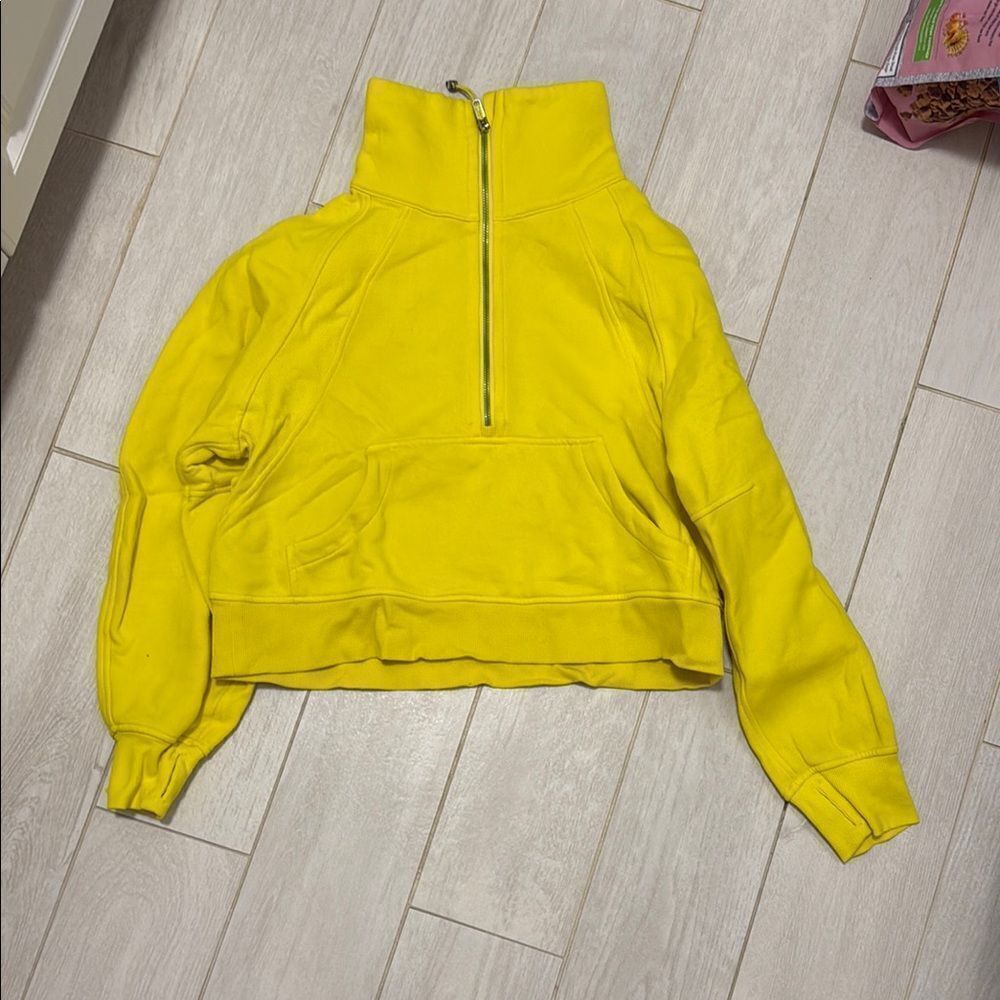New Lululemon yellow half zip XS/S